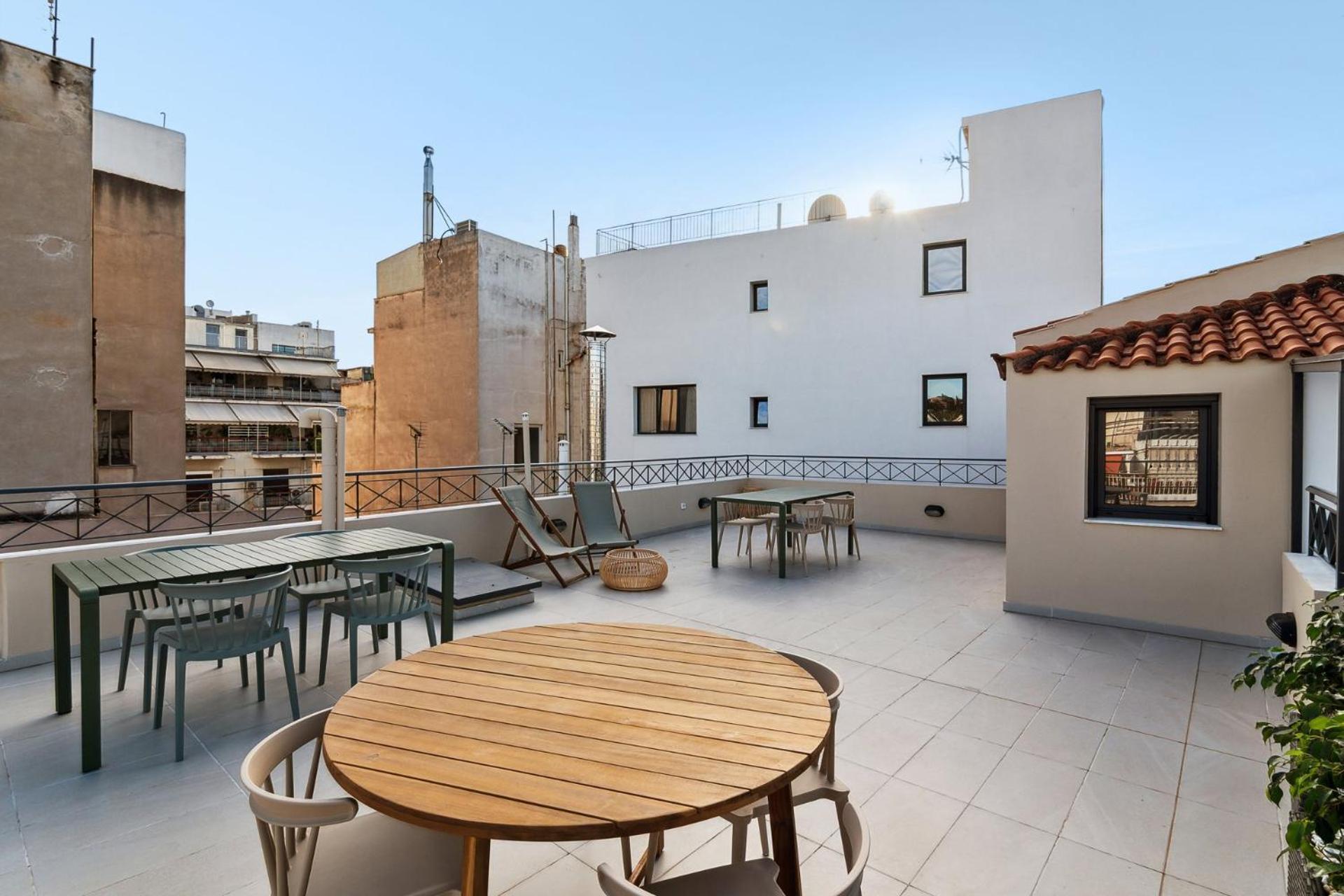 Limehome Athens Solonos City Center Екстериор снимка