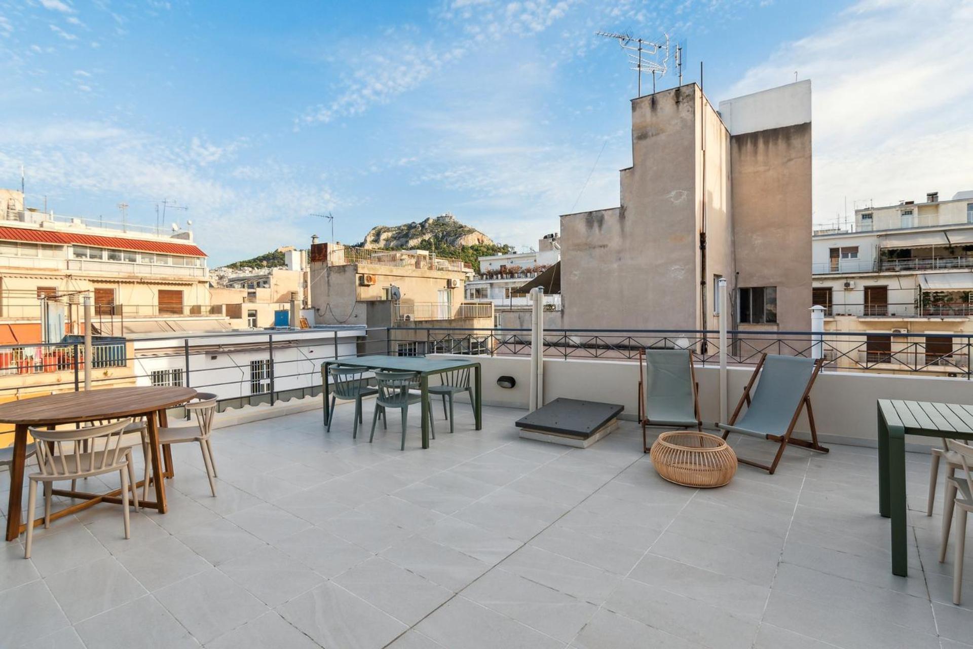 Limehome Athens Solonos City Center Екстериор снимка