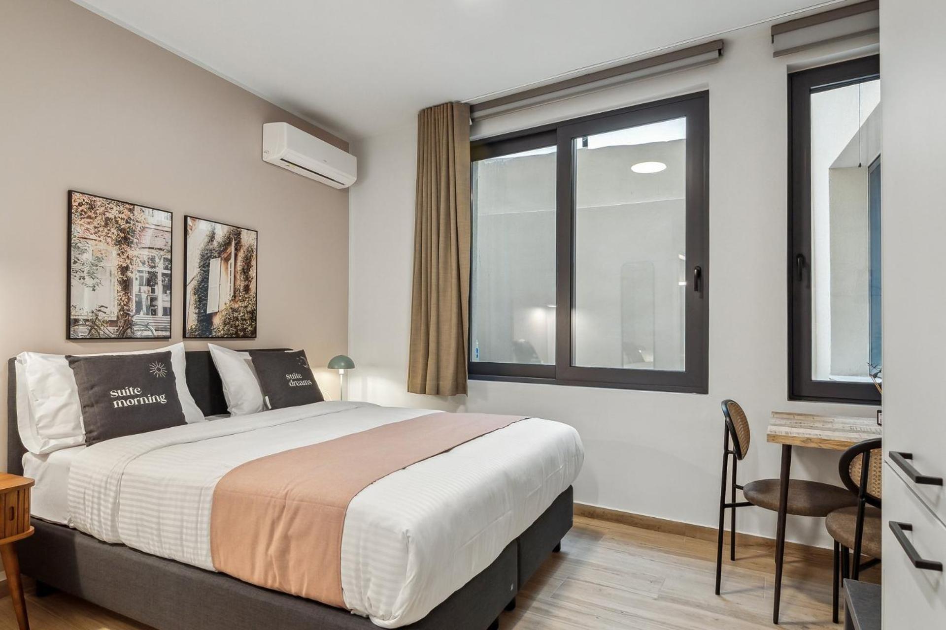 Limehome Athens Solonos City Center Екстериор снимка