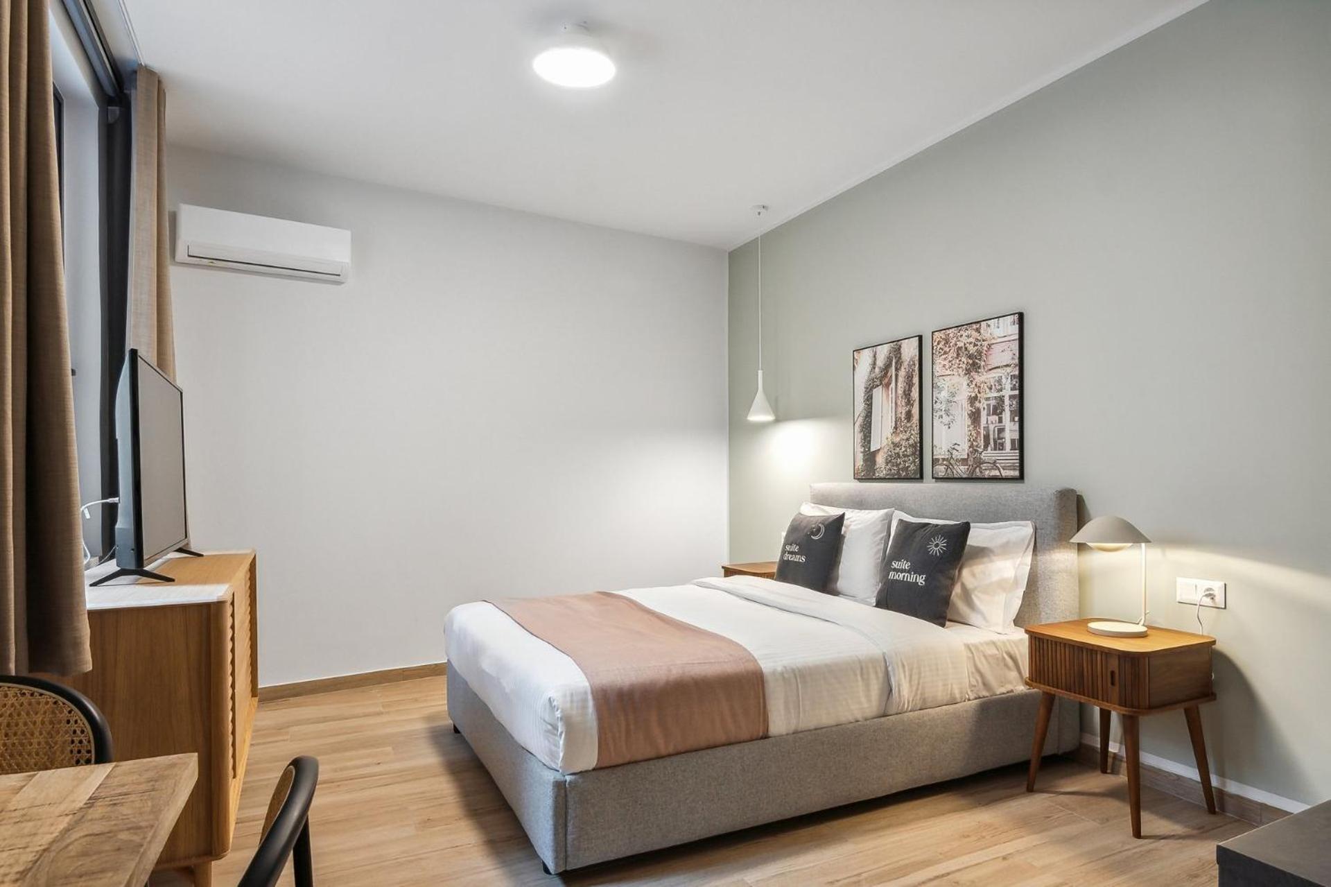Limehome Athens Solonos City Center Екстериор снимка