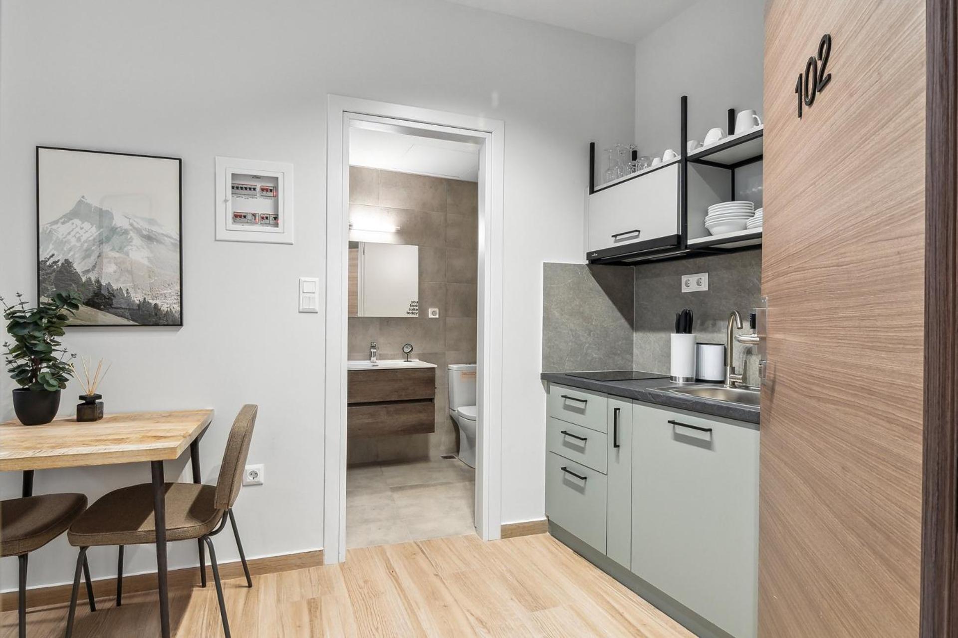 Limehome Athens Solonos City Center Екстериор снимка