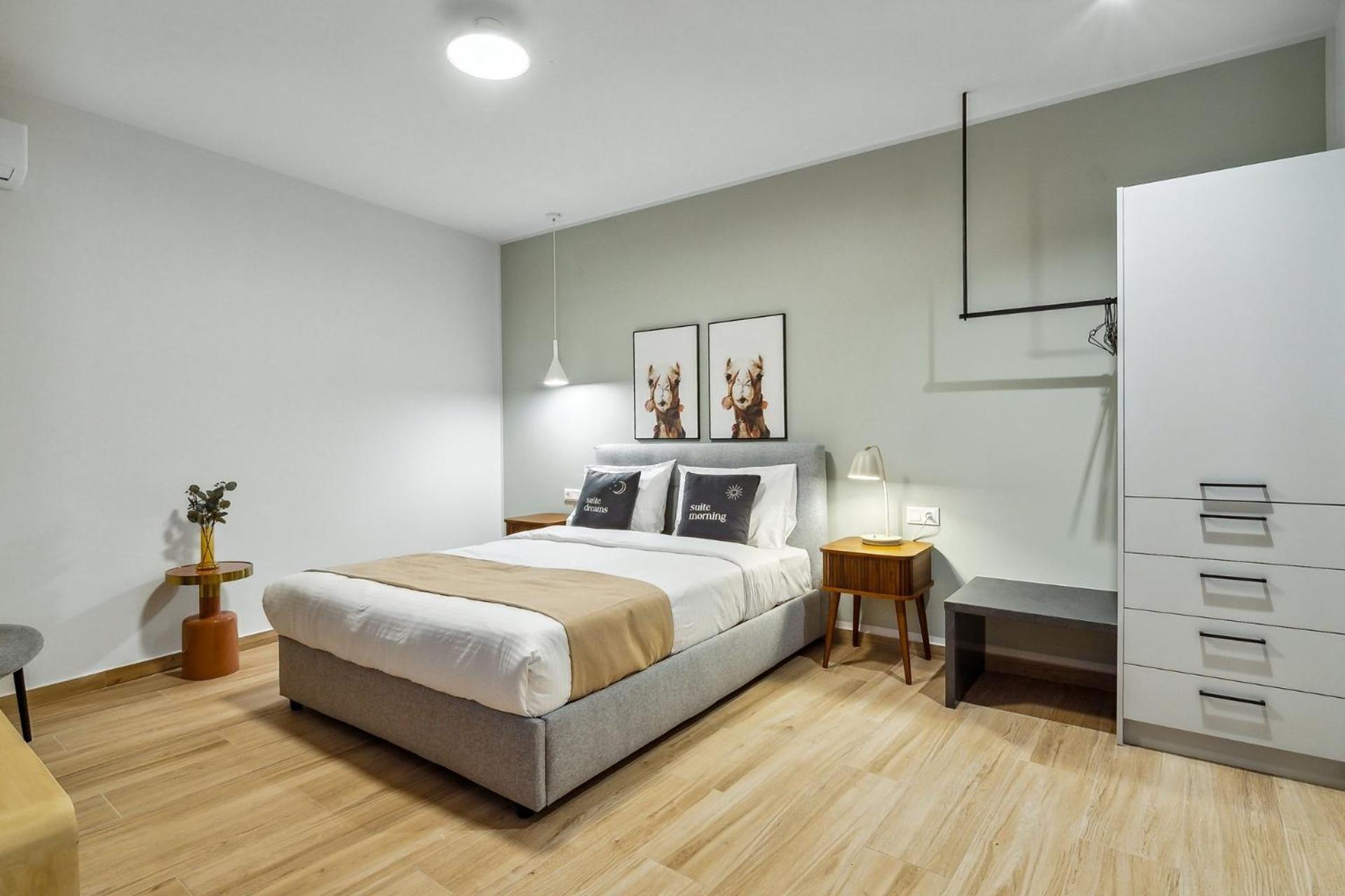 Limehome Athens Solonos City Center Екстериор снимка