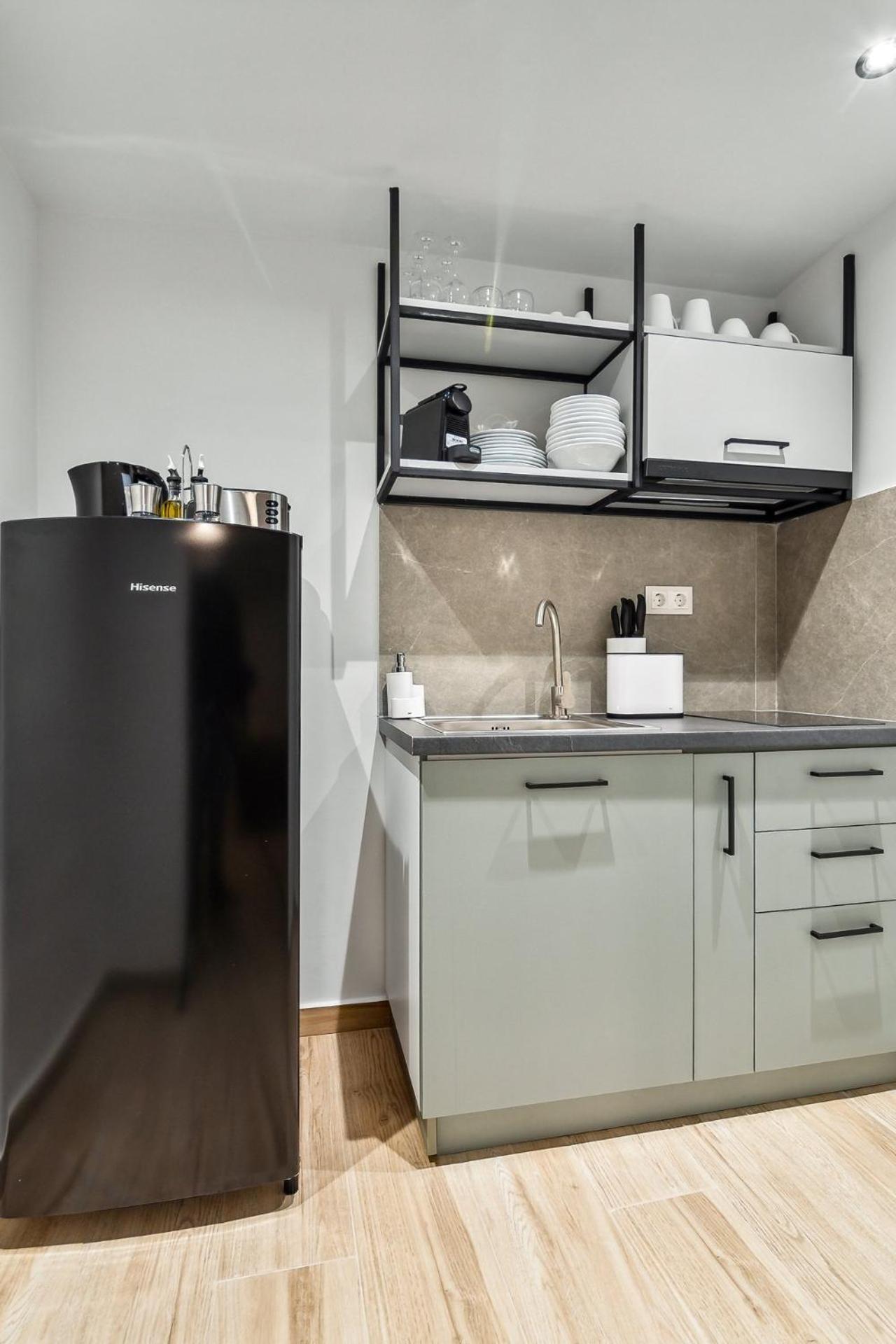 Limehome Athens Solonos City Center Екстериор снимка