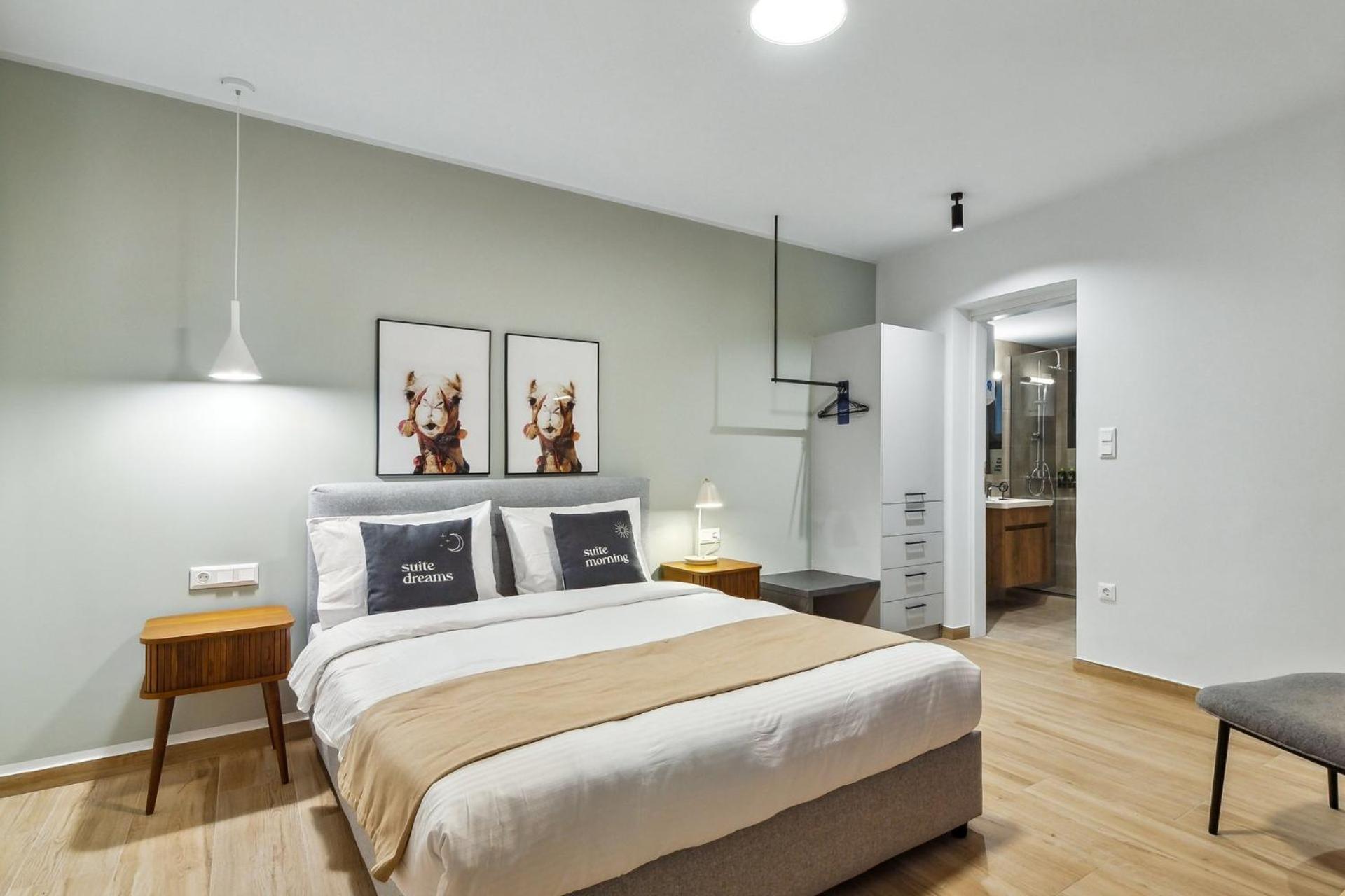 Limehome Athens Solonos City Center Екстериор снимка