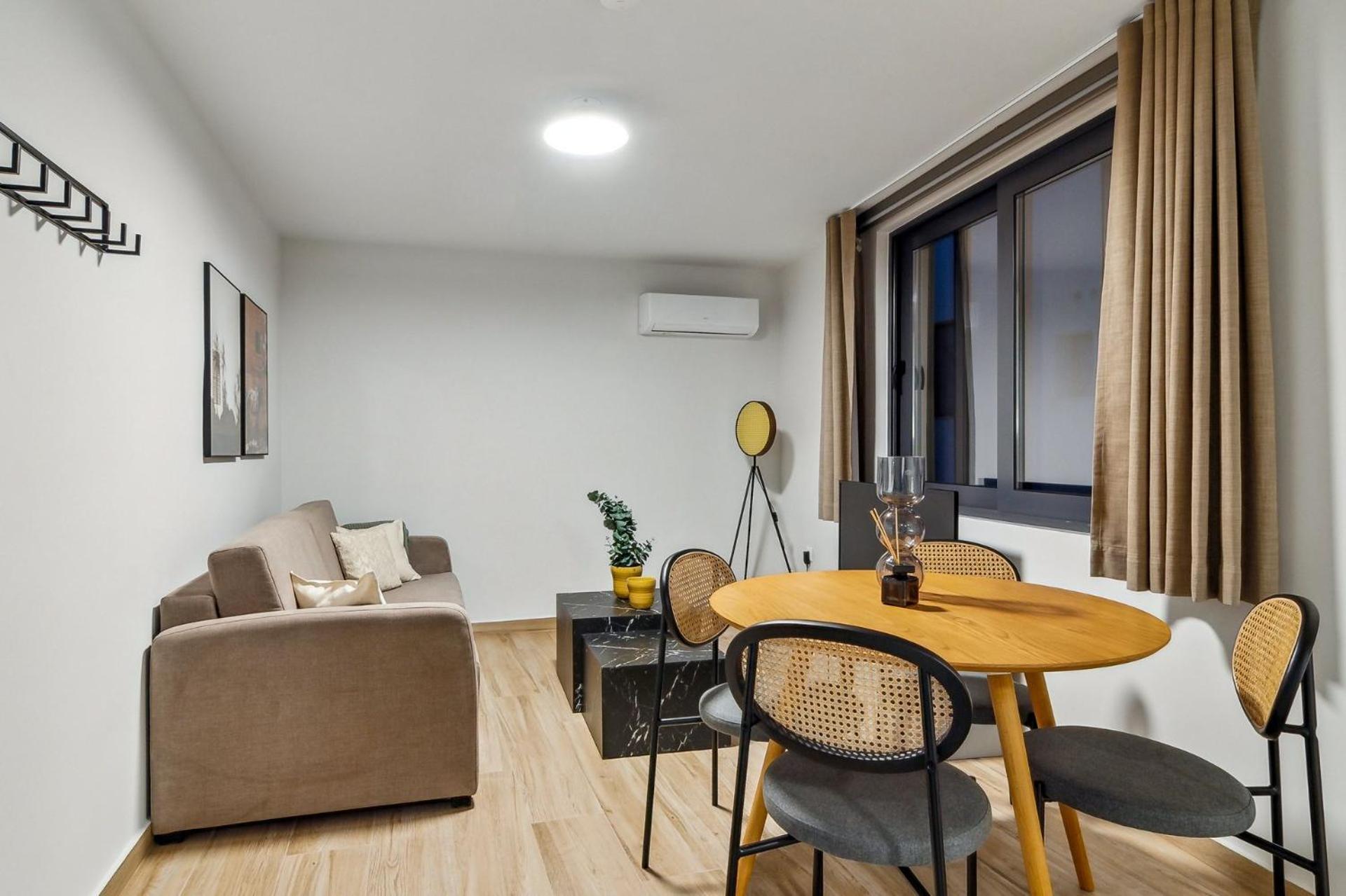 Limehome Athens Solonos City Center Екстериор снимка